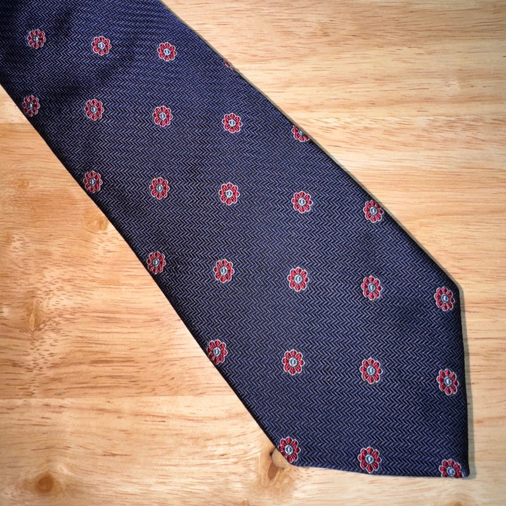 Brooks Brothers Makers Silk Tie Navy Blue Red Floral Medallion Herringbone USA